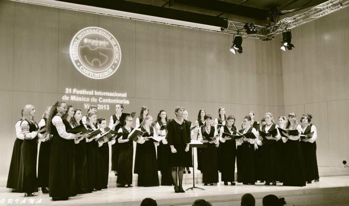 ORIANA youth female choir