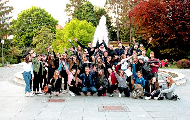 "Marko Marulić" High School Mixed Choir